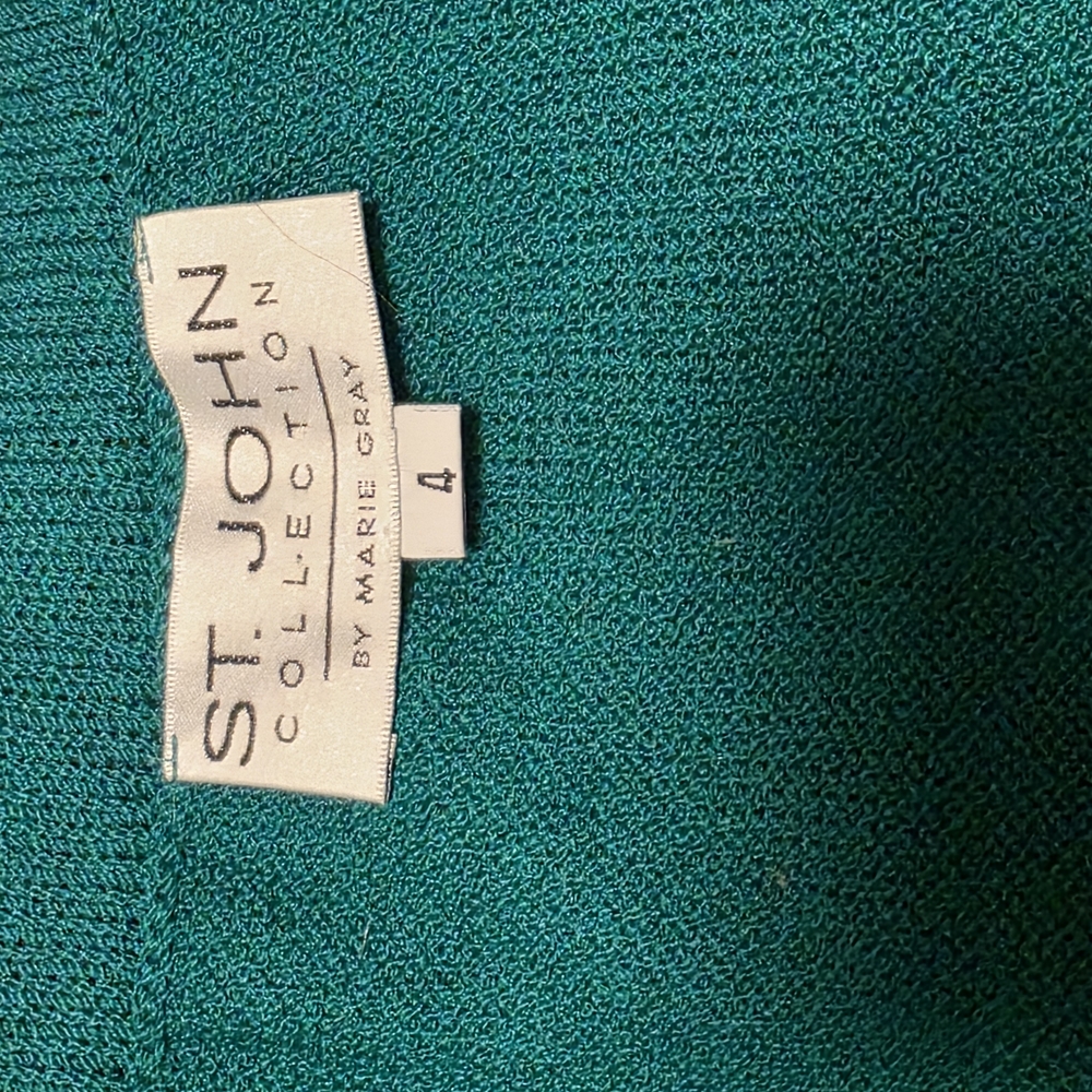 Elegant Green St. John Knit Skirt